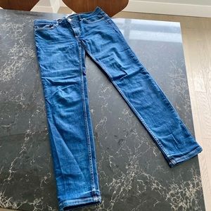 MANGO - “Kim” SKINNY PUSH-UP jeans - Size 6 US - Medium/dark blue - Barely Worn